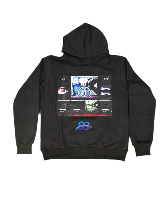 AM I LIVE HOODIE